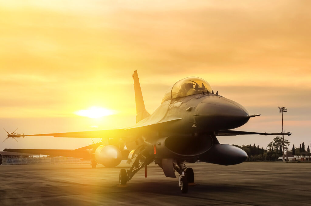 Falcon,Fighter,Jet,Military,Parked,On,Runway,In,Airforce,Base
