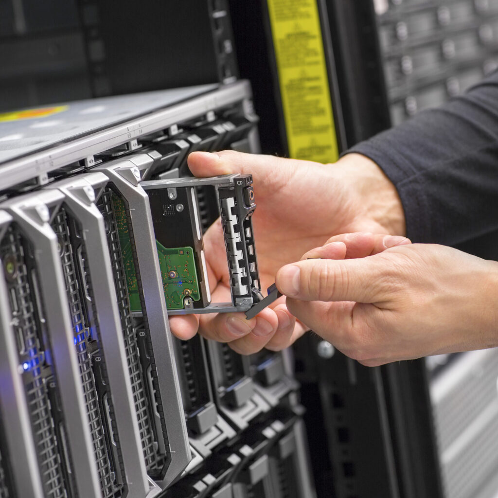 sq-server-equipment-1024x1024